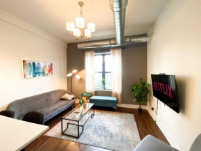 McCormick Place 420 friendly 3BR/2BA with optional parking